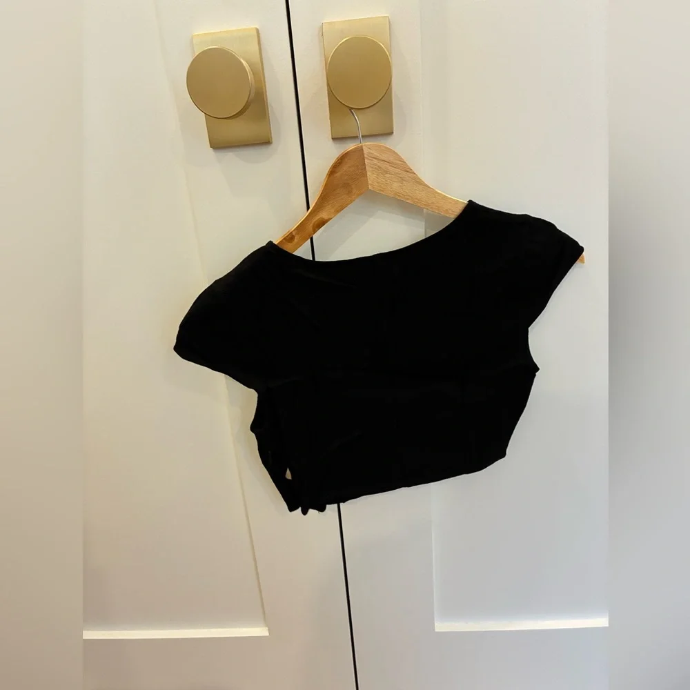 Reformation Black Two-Piece Crop Top & Maxi Skirt Set - Picture 4 of 10